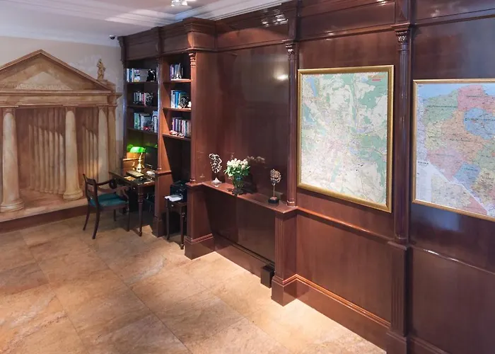 Hotel Wloski Italia Boutique Old Town 3*